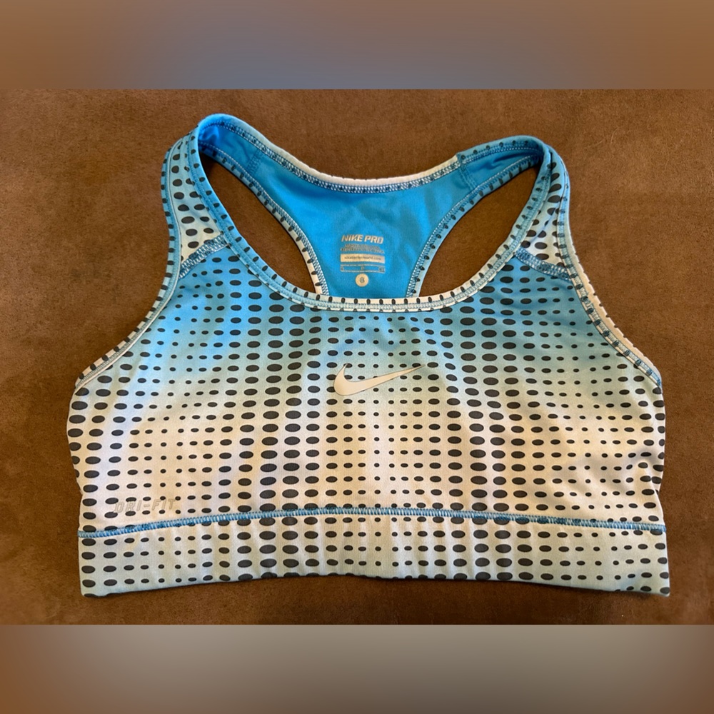 Nike Sports Bra - size S